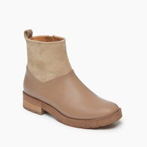 Coclico Darling Boot Taupe NWB